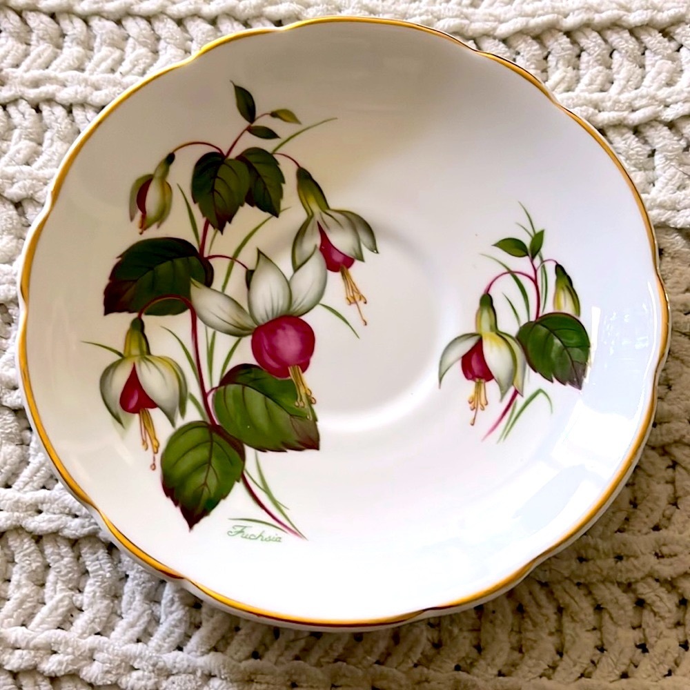 💗Antique Vintage English Bone Fine China Flower Image Porcelain Gold Accent💗